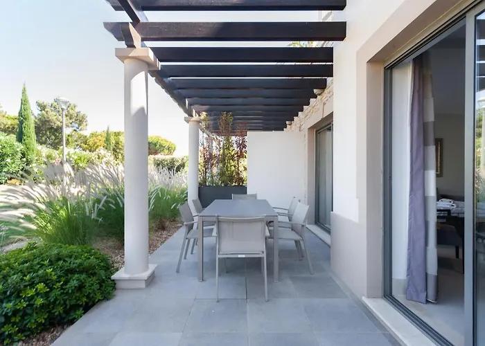Vilamoura Pine Hills Villa